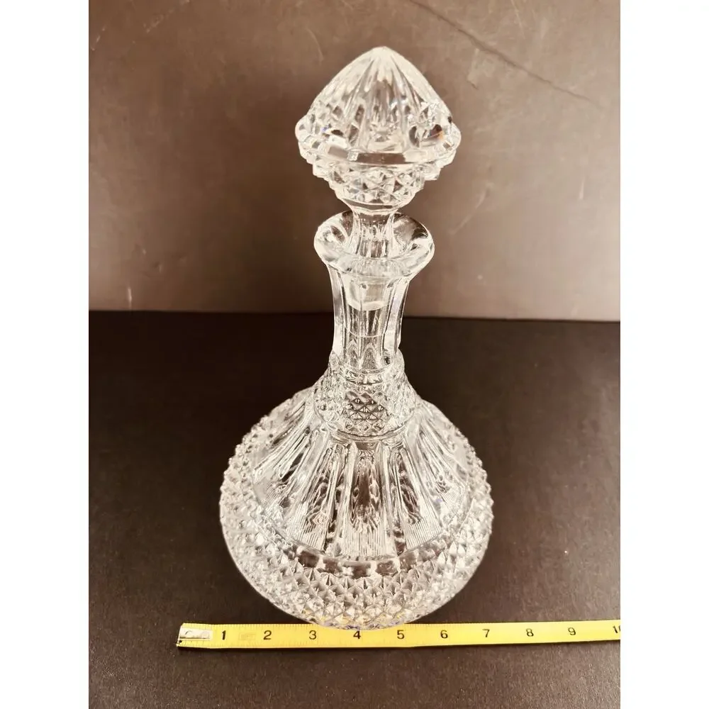 Vintage Heavy Crystal Wine Decanter Diamond Point Optic Glass Stopper 11.5
